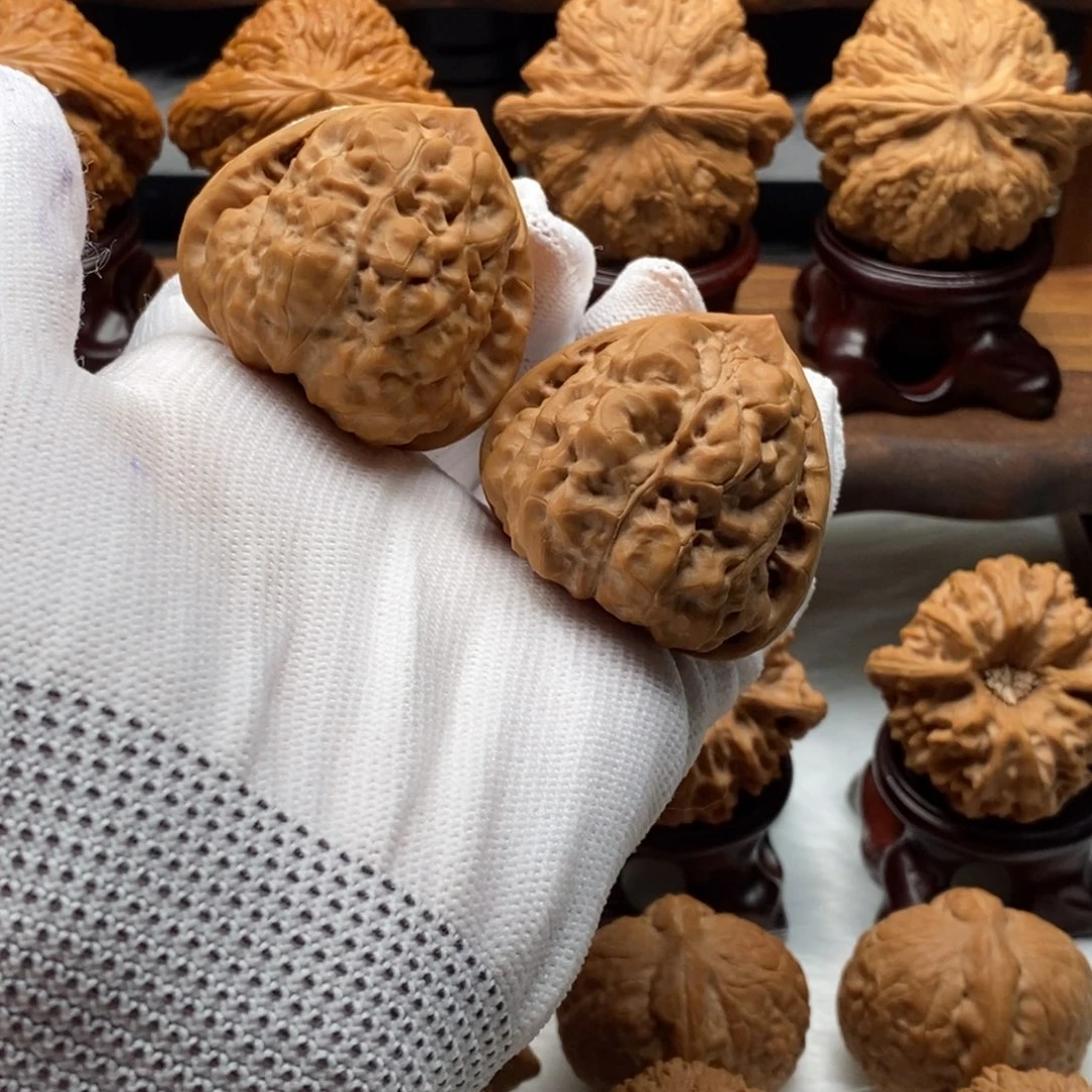 核桃蛤蟆头核桃把件