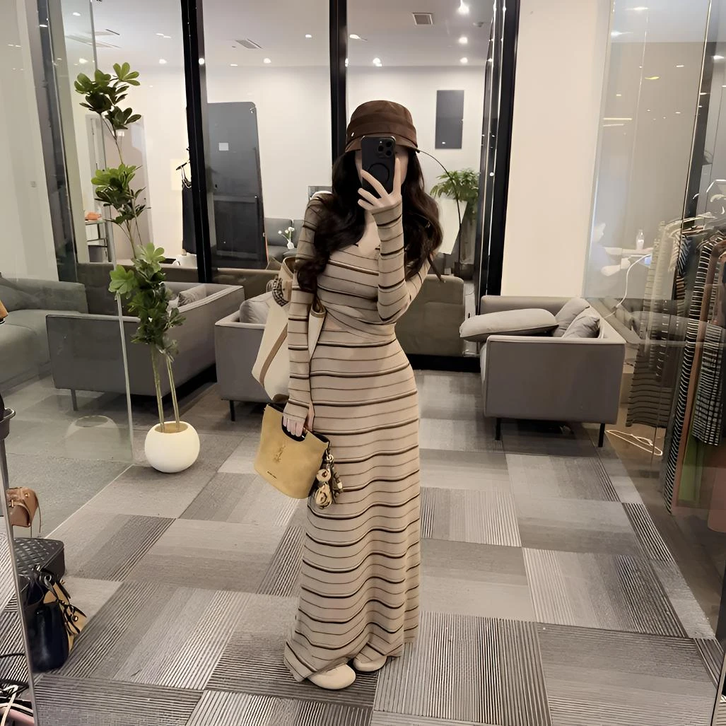 【OS&oneshow】淡颜系轻熟气质穿搭V领上衣法式慵懒感条纹裙套装