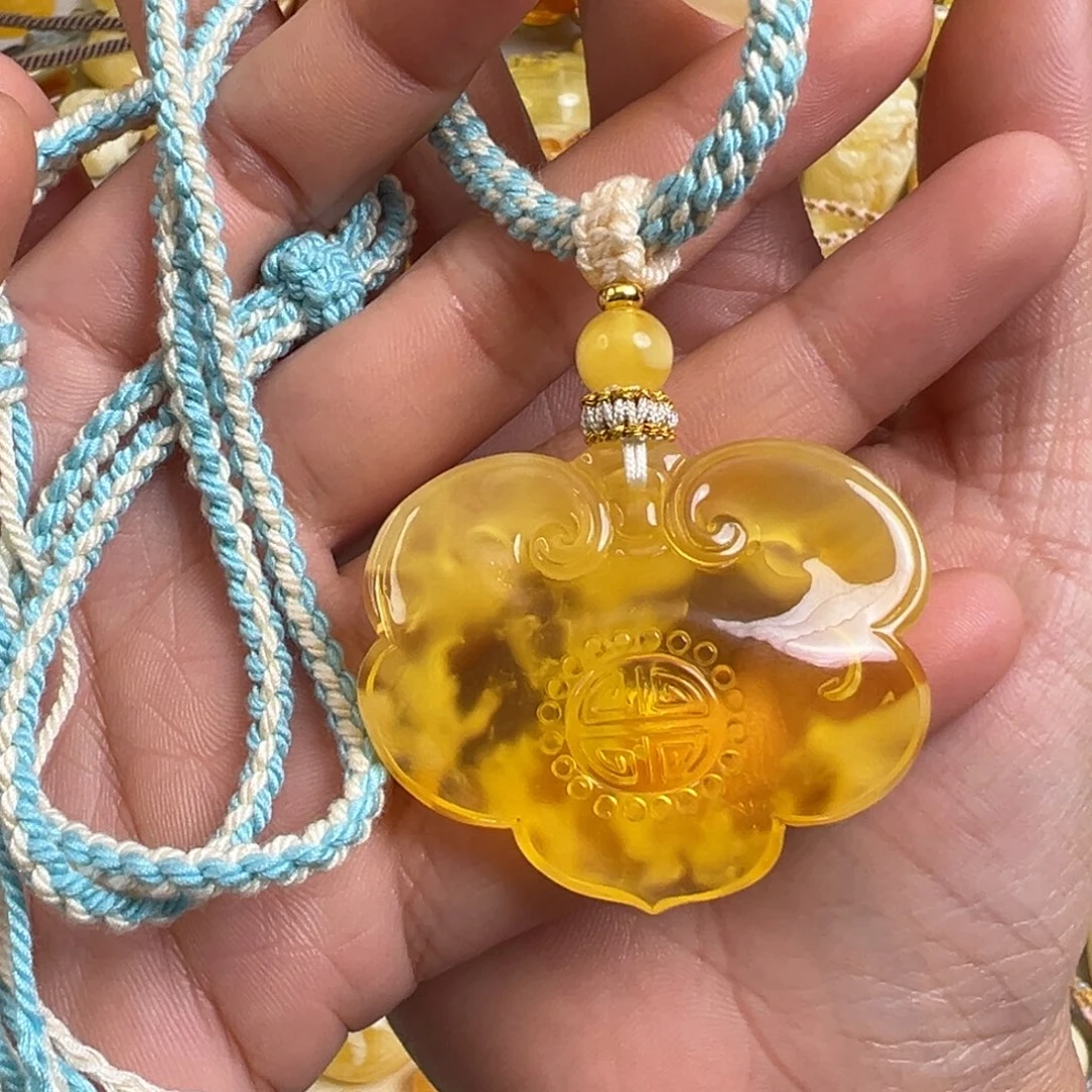 琥珀未镶嵌裸石琥珀