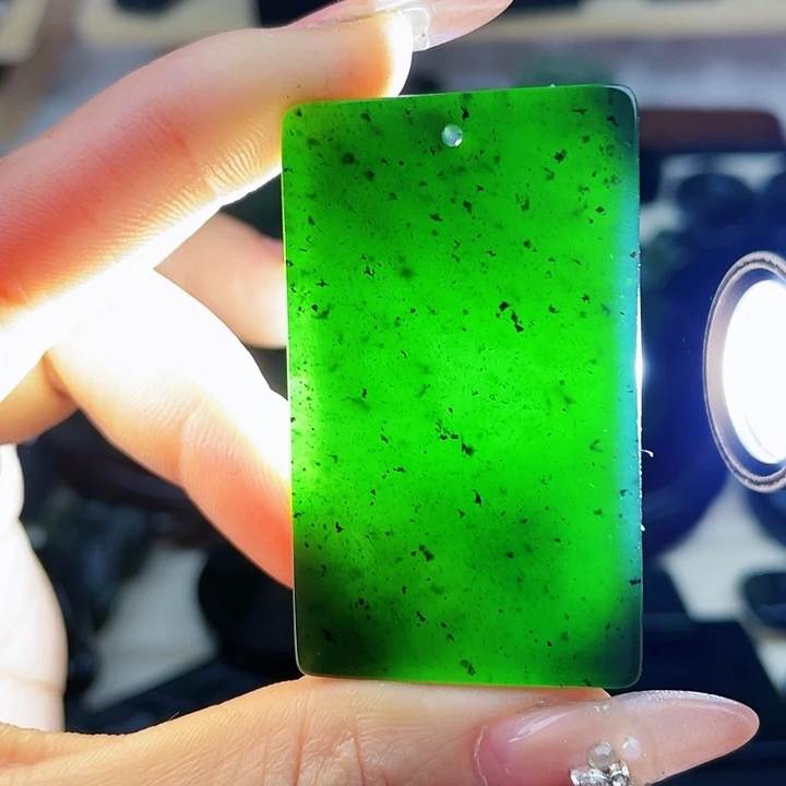 蛇纹石玉未镶嵌挂件泰山玉无事牌