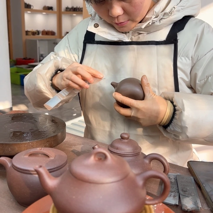 紫砂茶壶超****跃微瑕鸽嘴石瓢