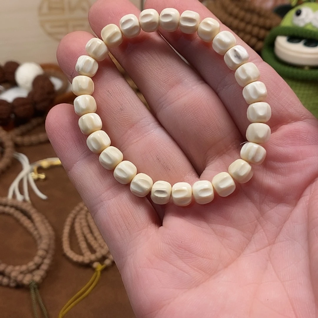 吊坠金刚菩提百香籽白色shouchuan