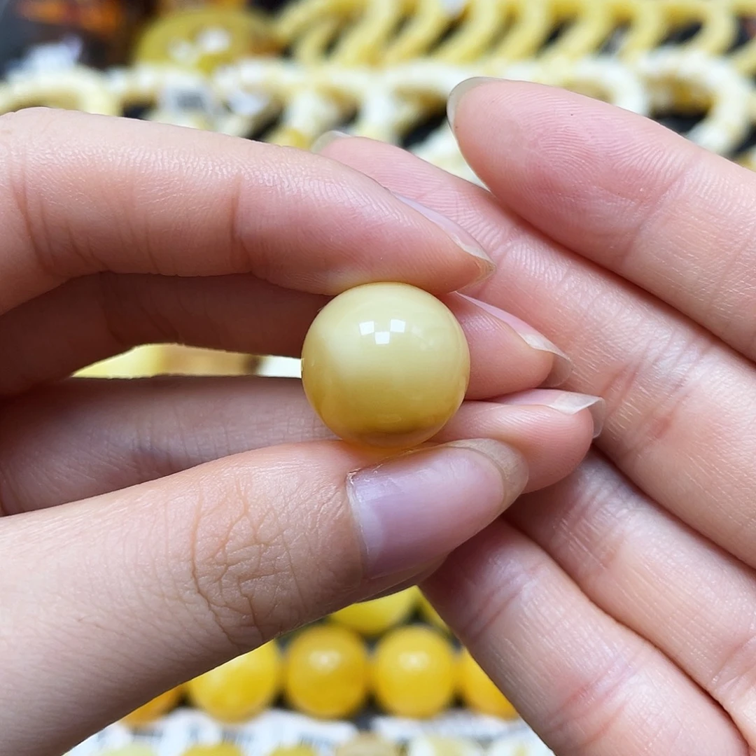 未镶嵌蜜蜡裸石圆珠15.6mm小小冰片