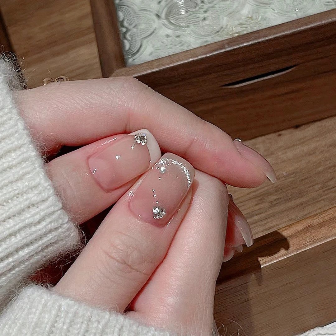 法式猫眼气质显白短款纯手工穿戴甲批发美甲甲片假指甲可拆卸细狗