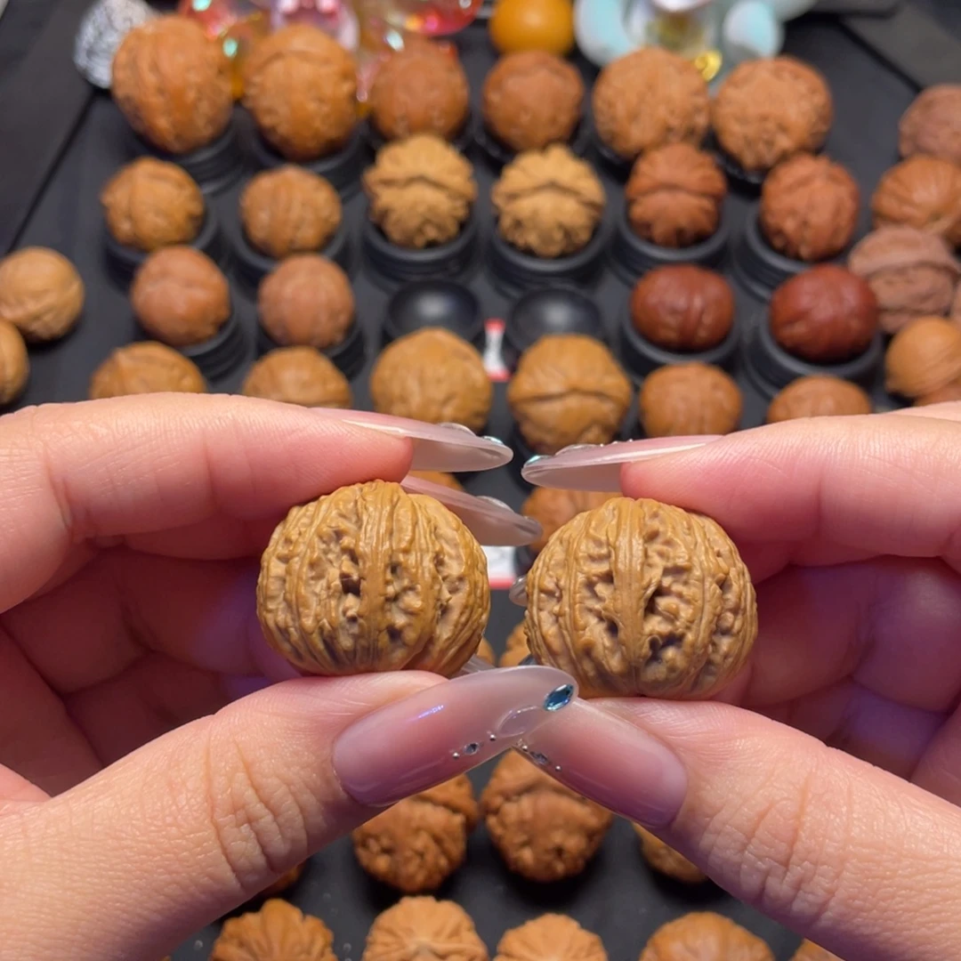 X***C吊坠文玩核桃。。。。。