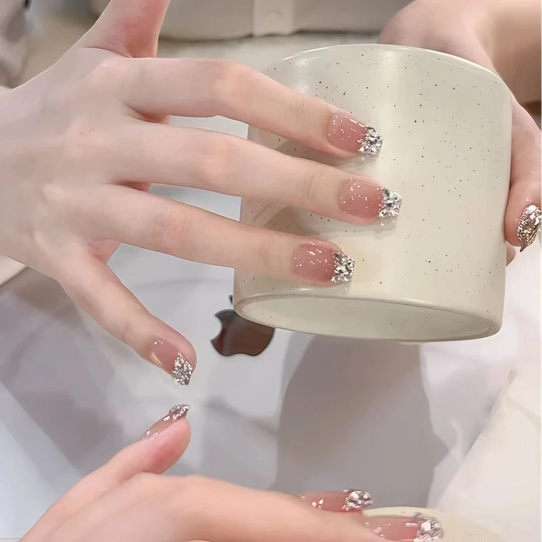 【指尖满钻】法式满钻显白裸色美甲 气质简约爆闪纯欲纯手工穿戴甲