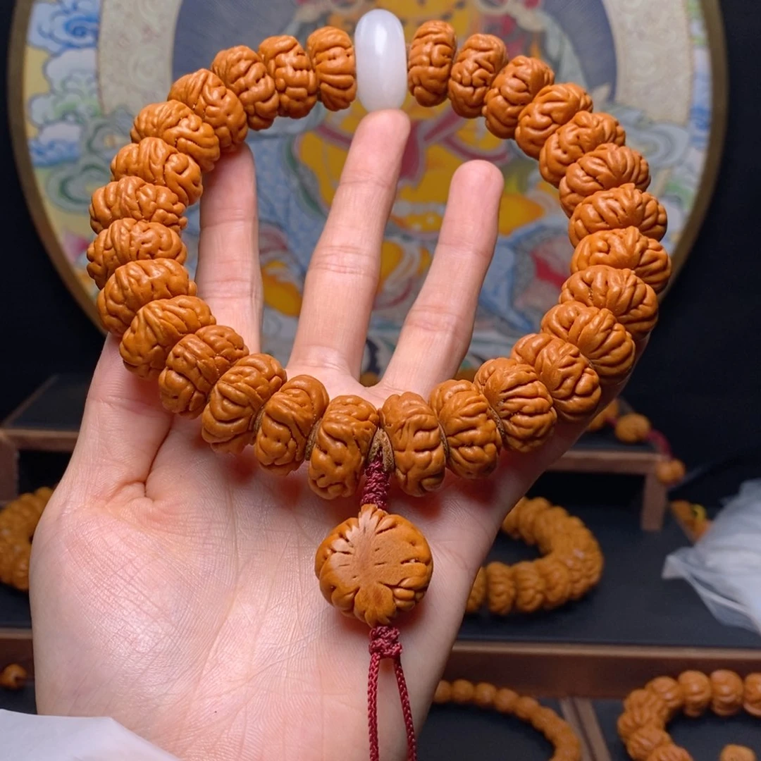 手串桃核龙纹桃核白玉龙