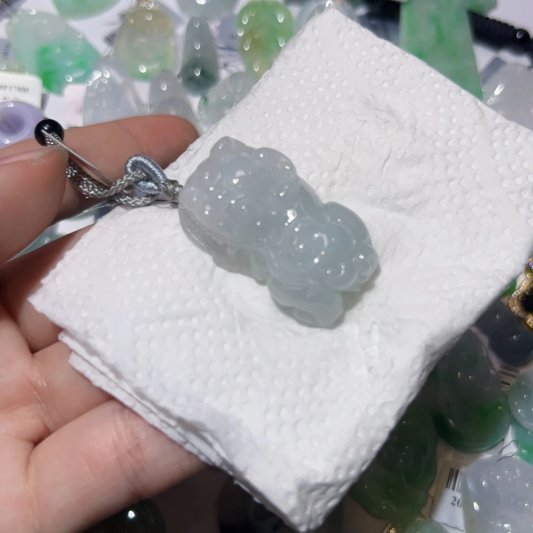 翡翠颈饰未镶嵌天然翡翠A货