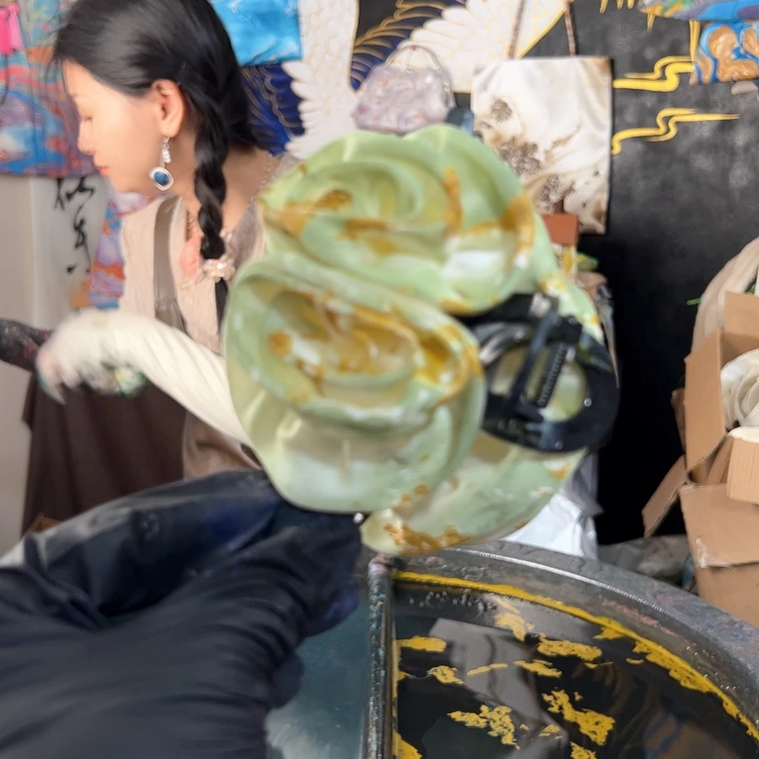 724山茶抓夹桂花落