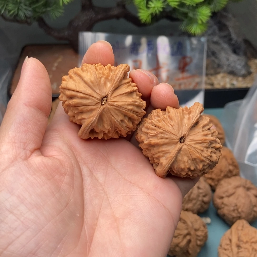 文玩核桃把件爱心寿桃44