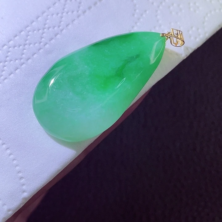 颈饰18K金镶嵌翡翠翡翠