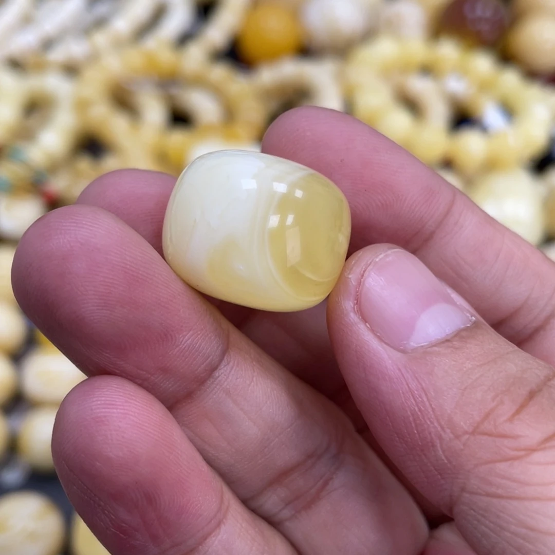 未镶嵌琥珀珠宝奇石20.4*16.6mm