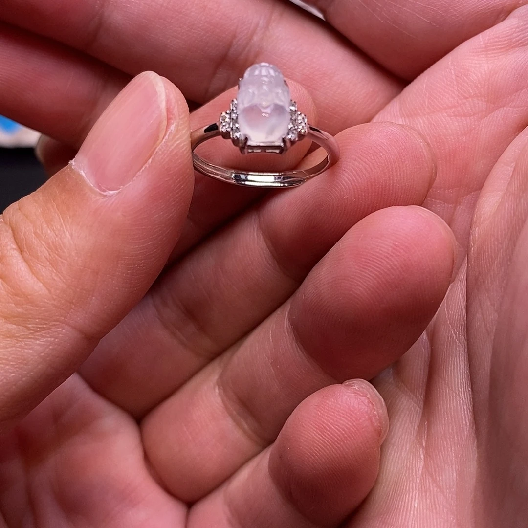 翡翠银S925镶嵌戒指貔貅戒指