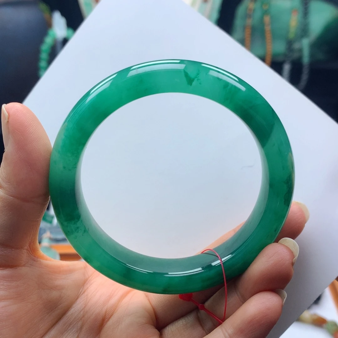 未镶嵌手镯石英质玉