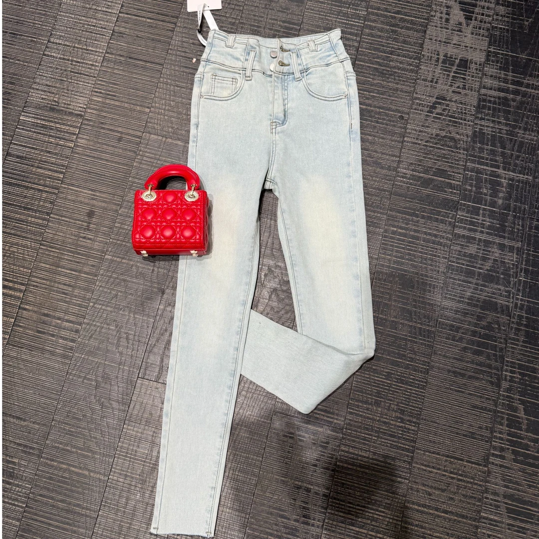 大气元（牛仔裤）新品开春显瘦爱心口袋小脚九分裤