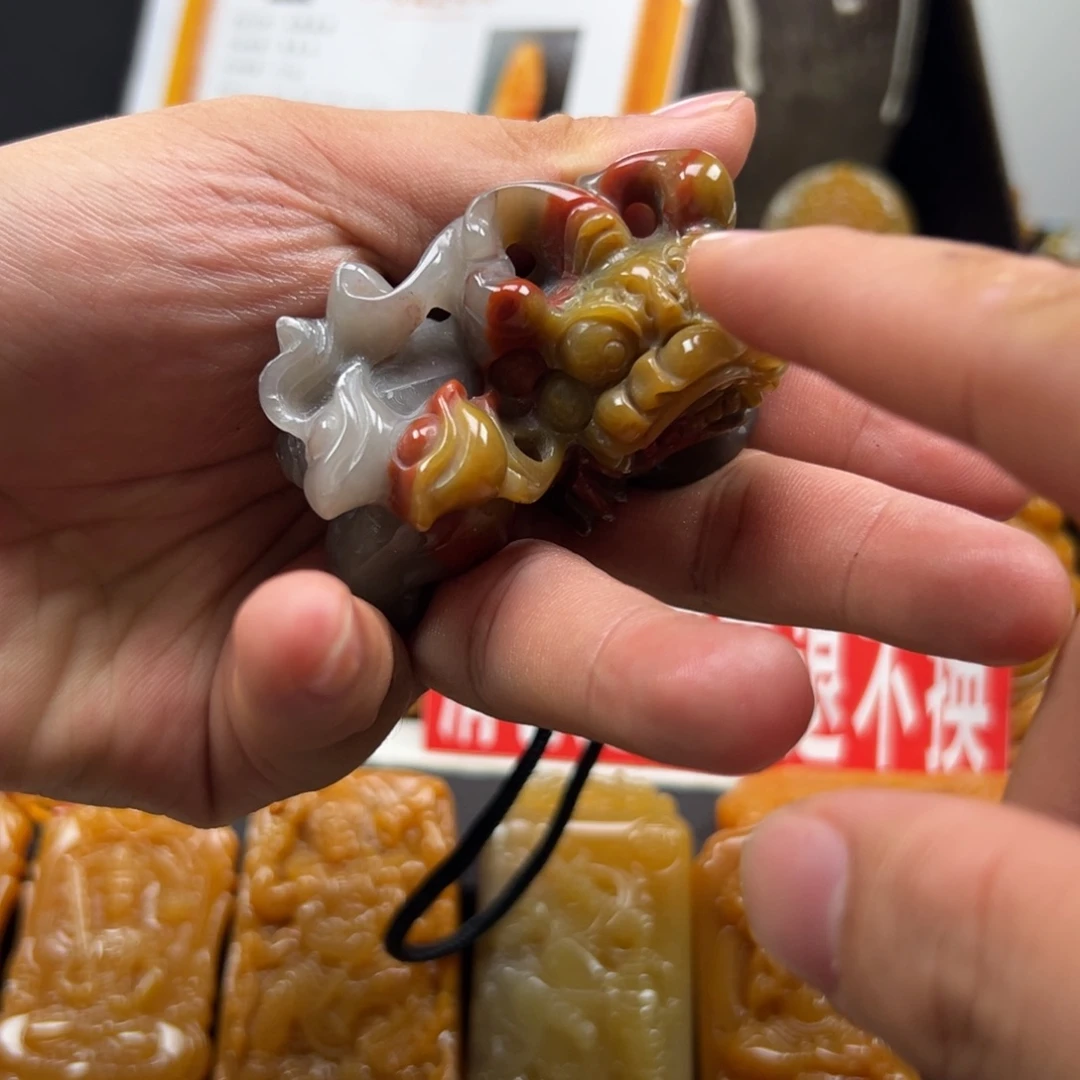石英质玉（黄龙玉）未镶嵌多样性发货，发其一