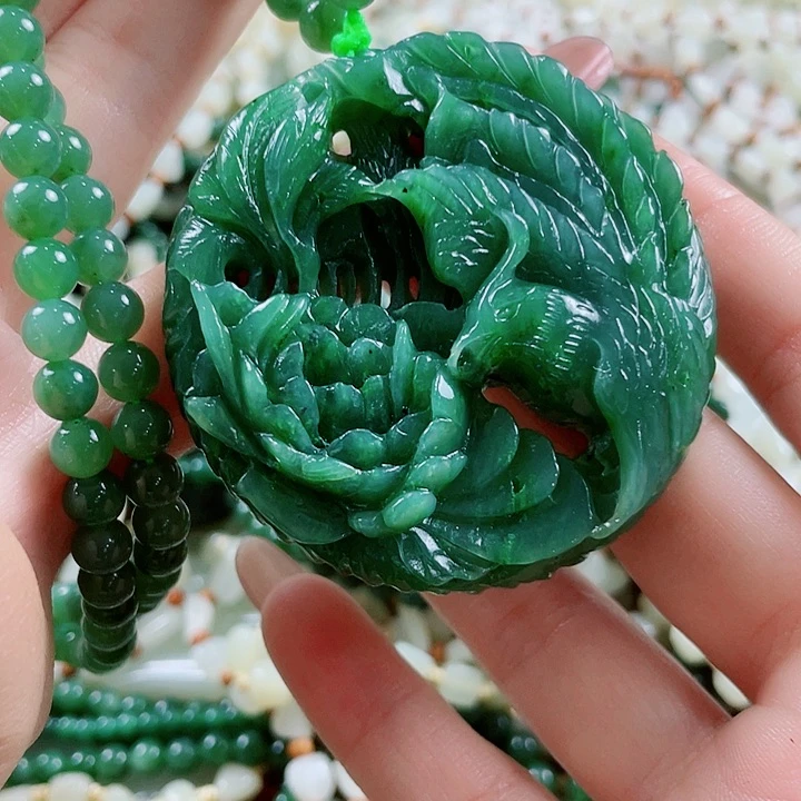 颈饰未镶嵌和田玉