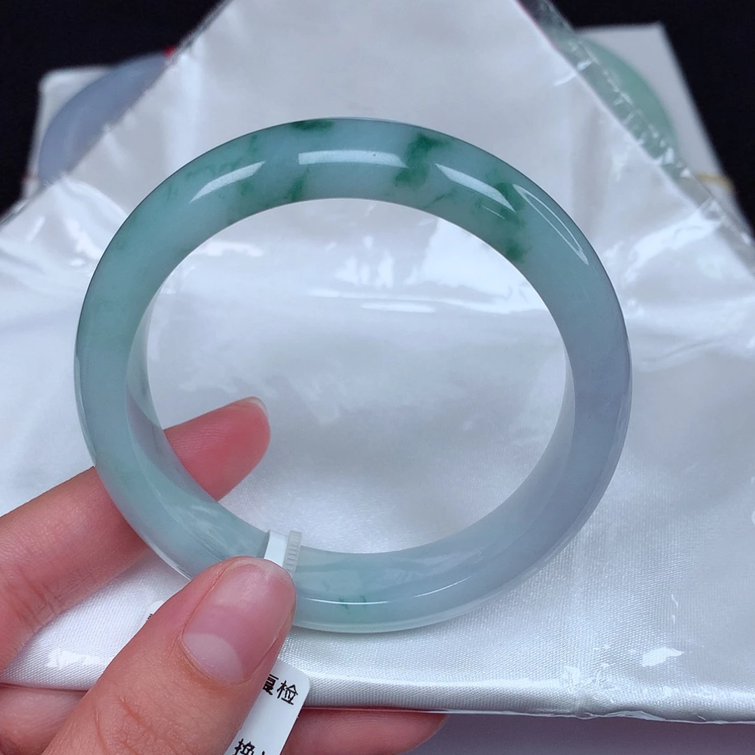 翡翠未镶嵌手镯正圈54