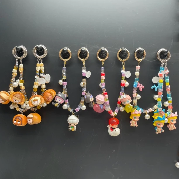 创意设计泡泡玛特正版面包招财钥匙扣