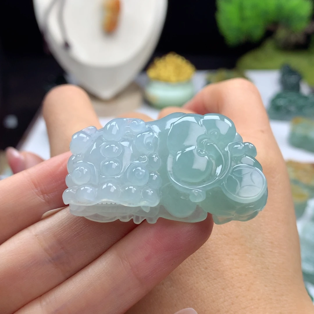 翡翠未镶嵌颈饰A5 高冰天空蓝霸王貔貅