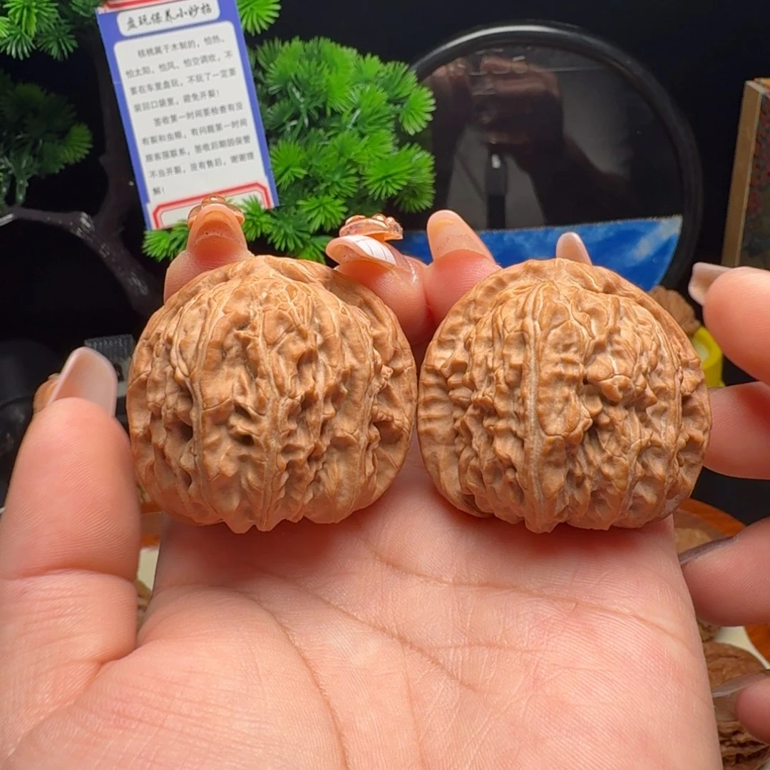 把件文玩核桃全品白狮子无药新果43