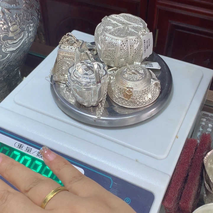 烟*林足银999泡茶球泡茶器4个