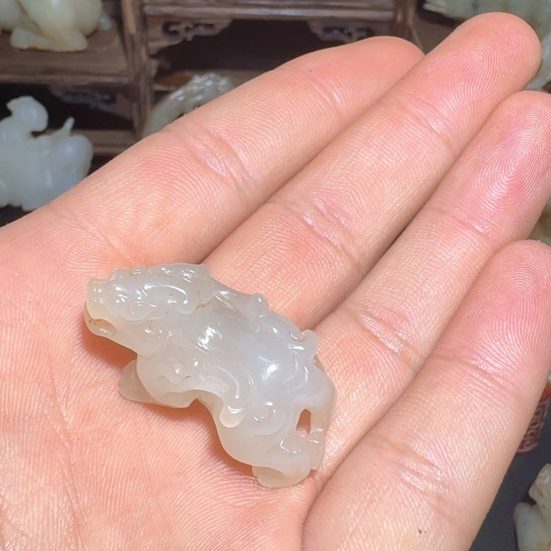 和田玉（糖玉）未镶嵌颈饰鲁***3