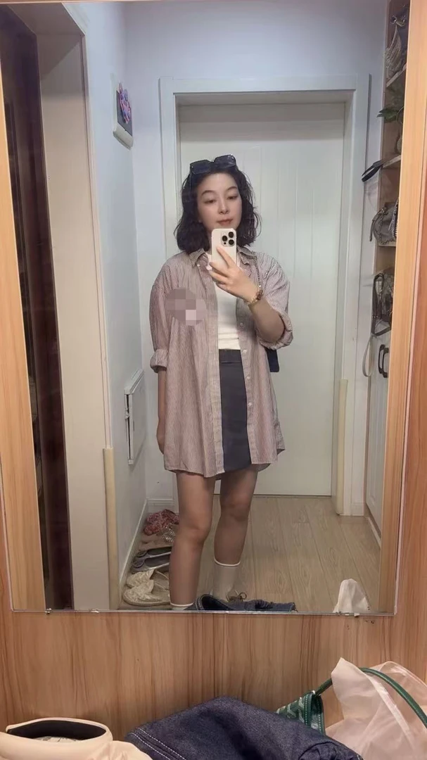 简约宽松设计感上衣休闲时尚