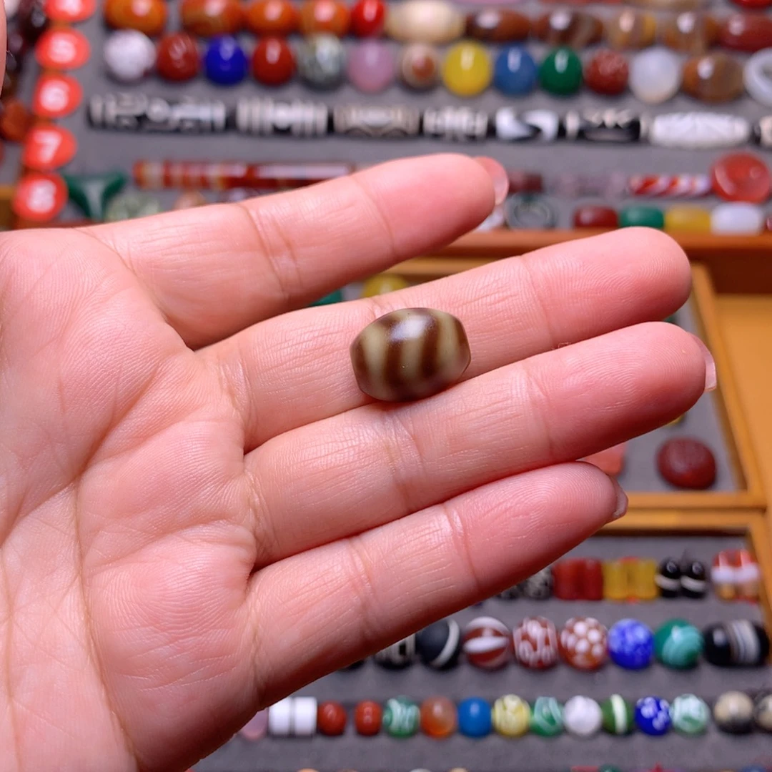 O***¨玛瑙/玉髓未镶嵌颈饰