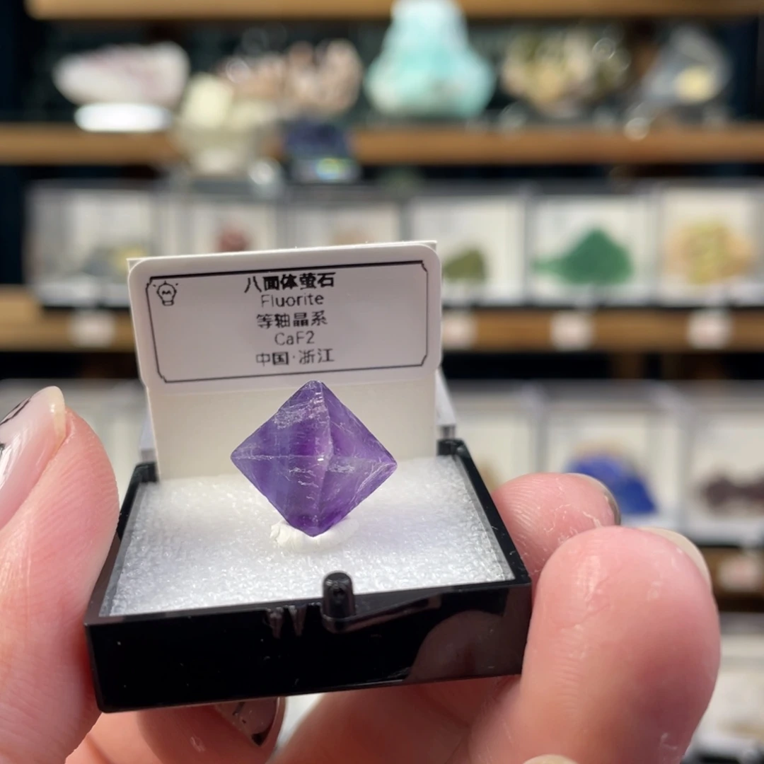 石材        不不不