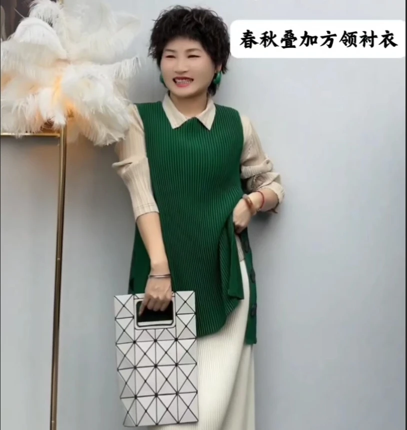 新款外贸HP粗牙签背心马甲褶皱侧面纽扣圆领多巴胺服装女