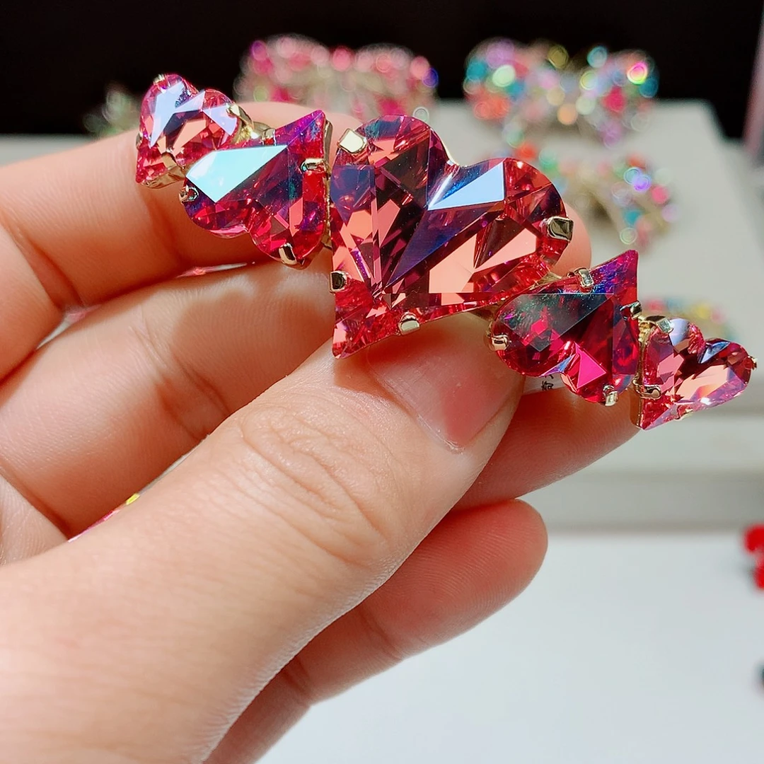 皮质铁合金发饰等方式