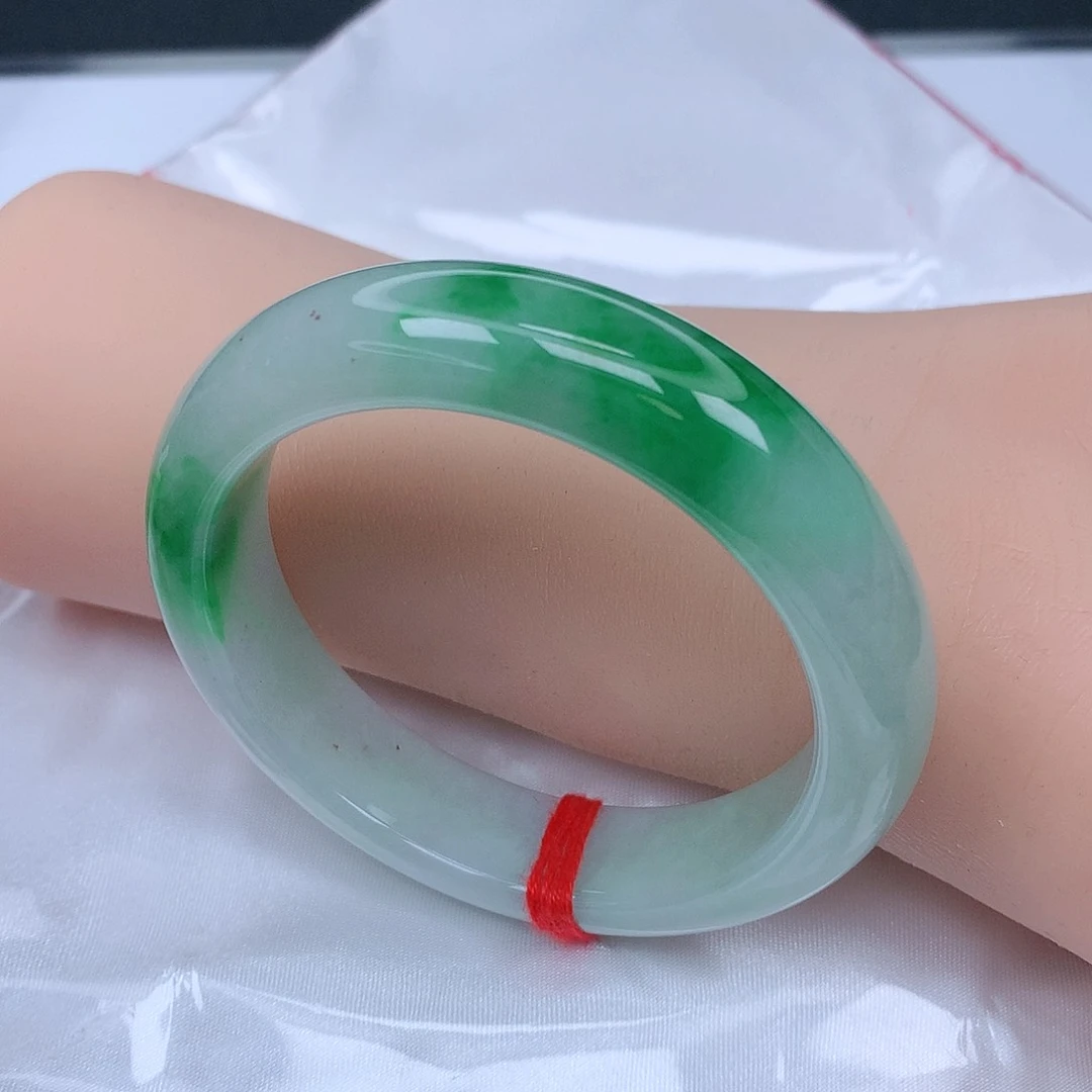 【闪购商品】未镶嵌手镯翡翠，52