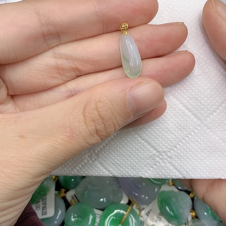 颈饰18K金镶嵌翡翠12345677888