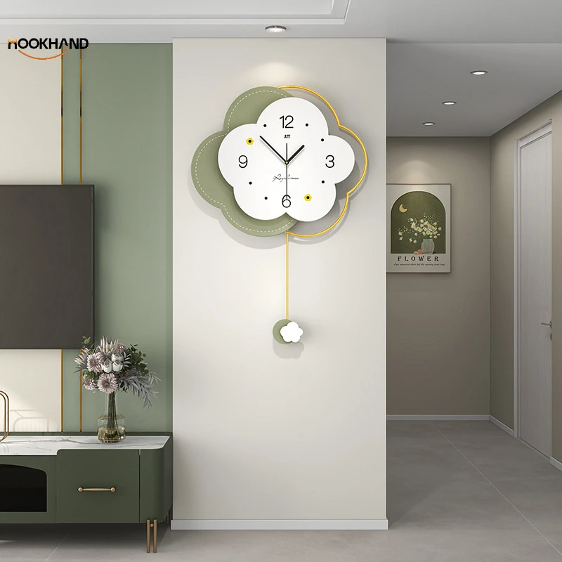 现代轻奢挂钟客厅钟表家用时尚奶油风网红挂表创意餐厅时钟挂墙