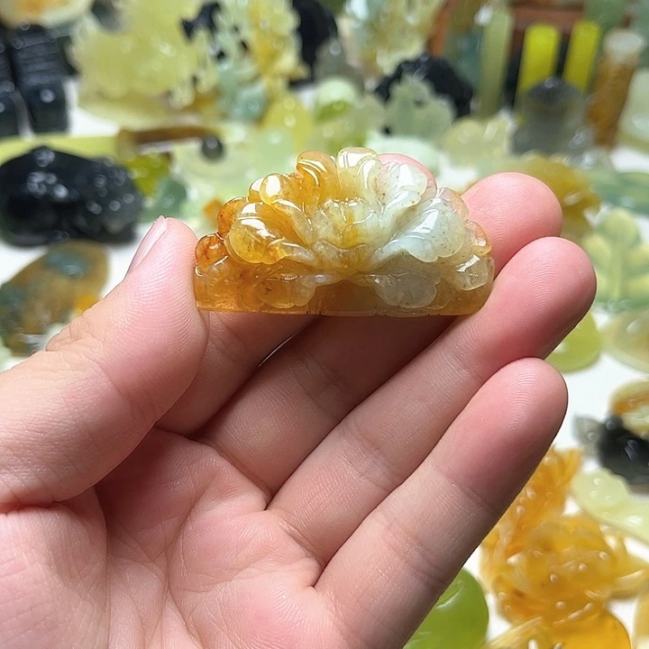 未镶嵌蛇纹石玉颈饰