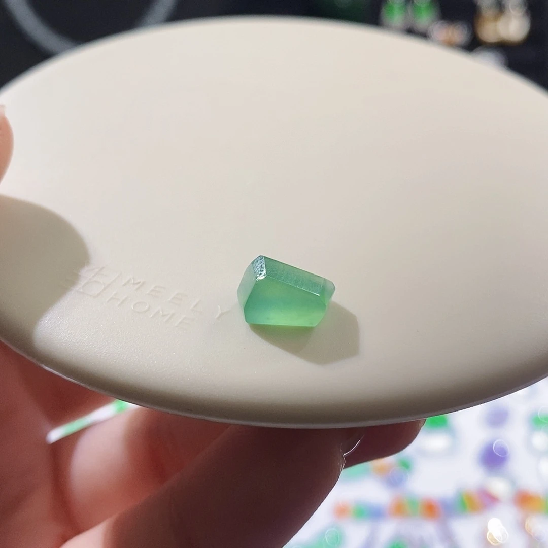 翡翠散珠甜绿切面