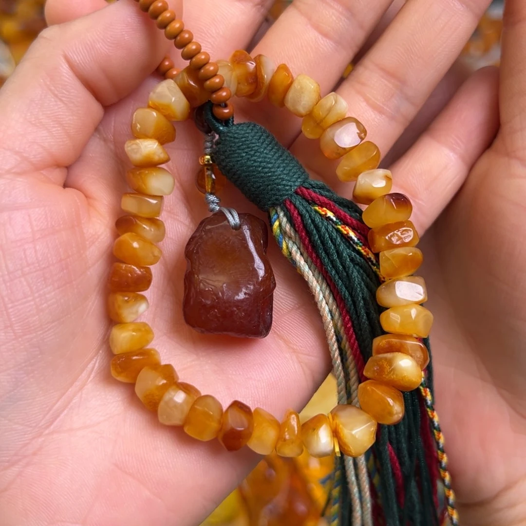 未镶嵌蜜蜡裸石蜜蜡