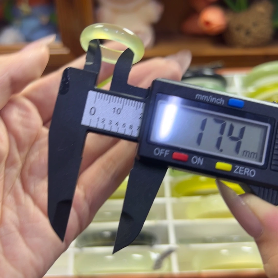 未镶嵌蛇纹石玉手镯139