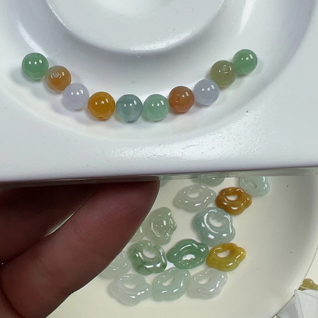 翡翠散珠沙翡翠圆猪10颗