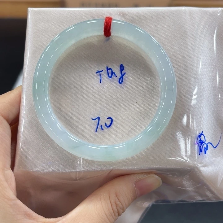 未镶嵌手镯翡翠翡翠