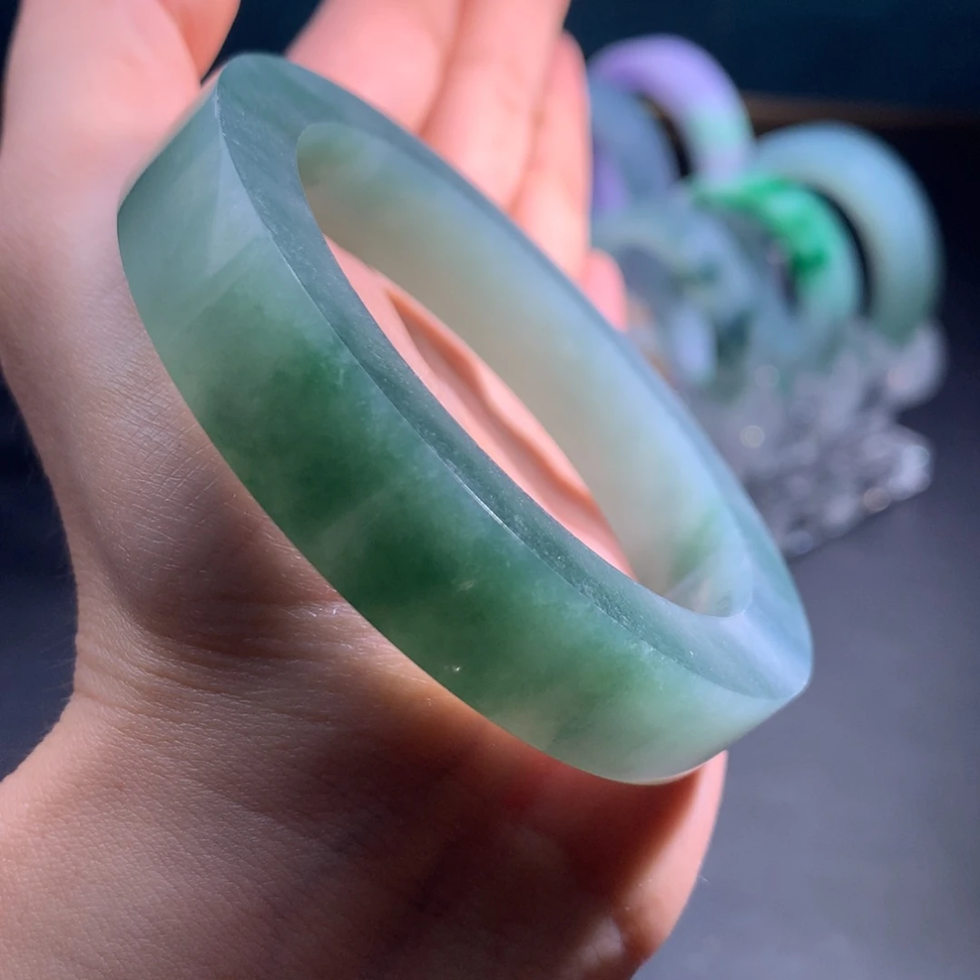 未镶嵌特价大漏定制翡翠