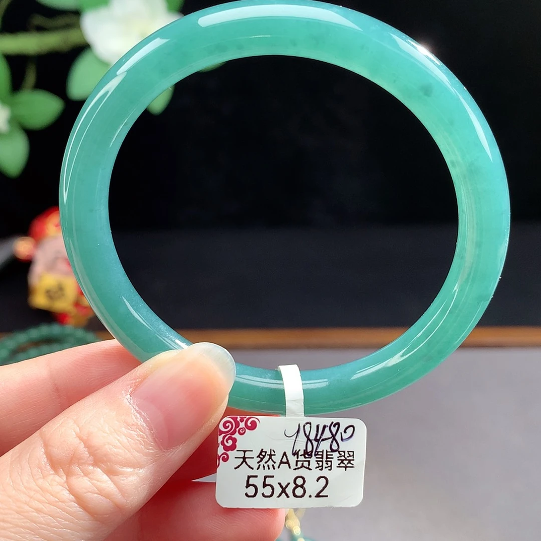 未镶嵌手镯（圆镯）翡翠