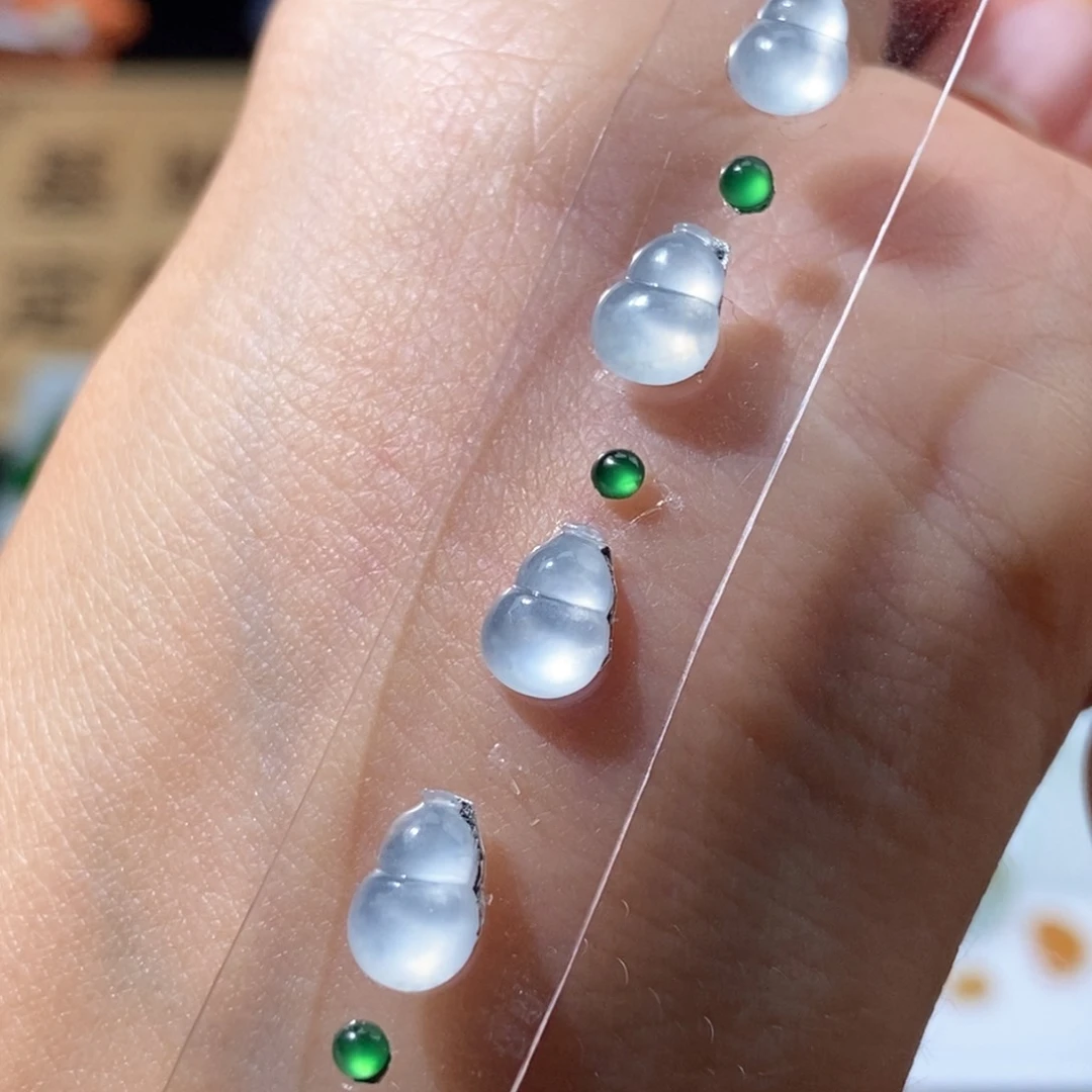 定制翡翠未镶嵌翡翠7.8×5.3×2.8