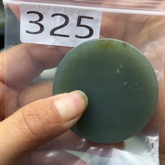 未镶嵌和田玉珠宝半成品