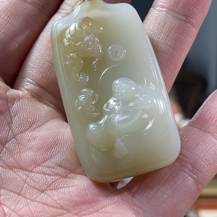 颈饰未镶嵌和田玉