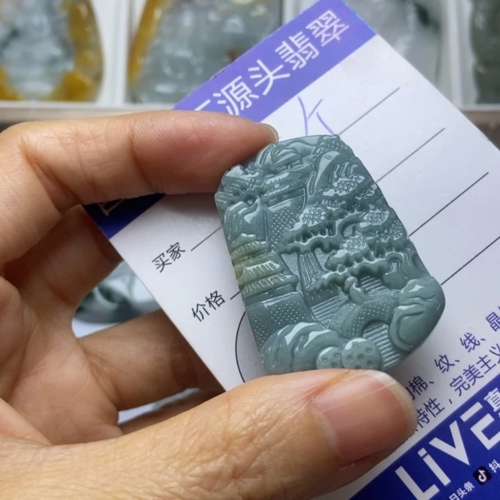 翡翠未镶嵌套链翡翠