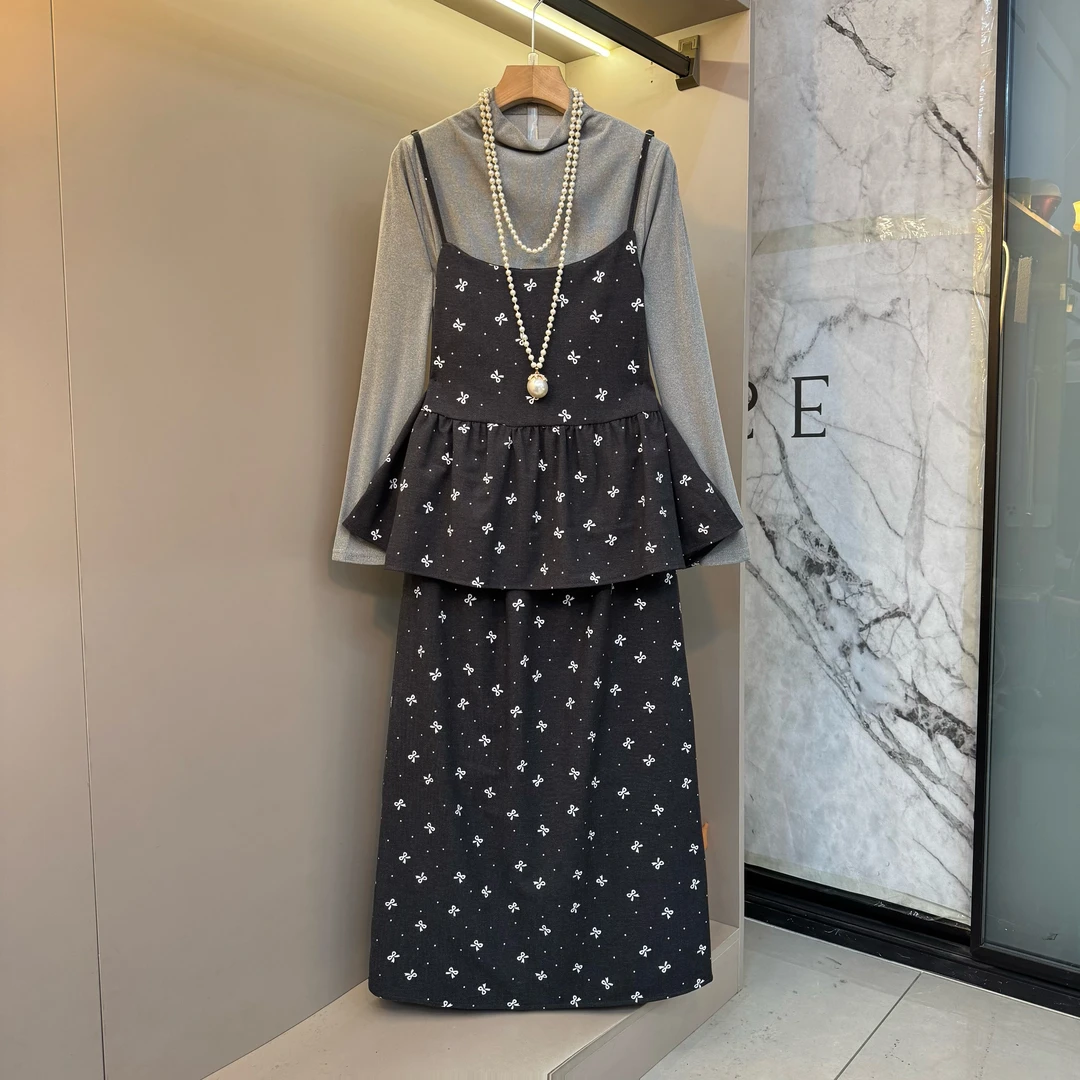 2025秋冬简约法式蝴蝶结高级显瘦气质内搭+吊带+半裙套装88307