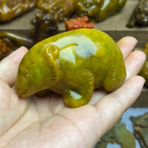 蛇纹石玉未镶嵌颈饰74