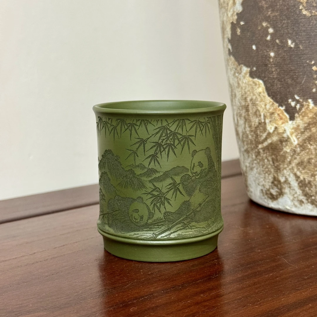 宜兴刘海棠紫砂杯手刻国宝熊猫竹节杯主人杯原矿墨绿泥茶杯180ml